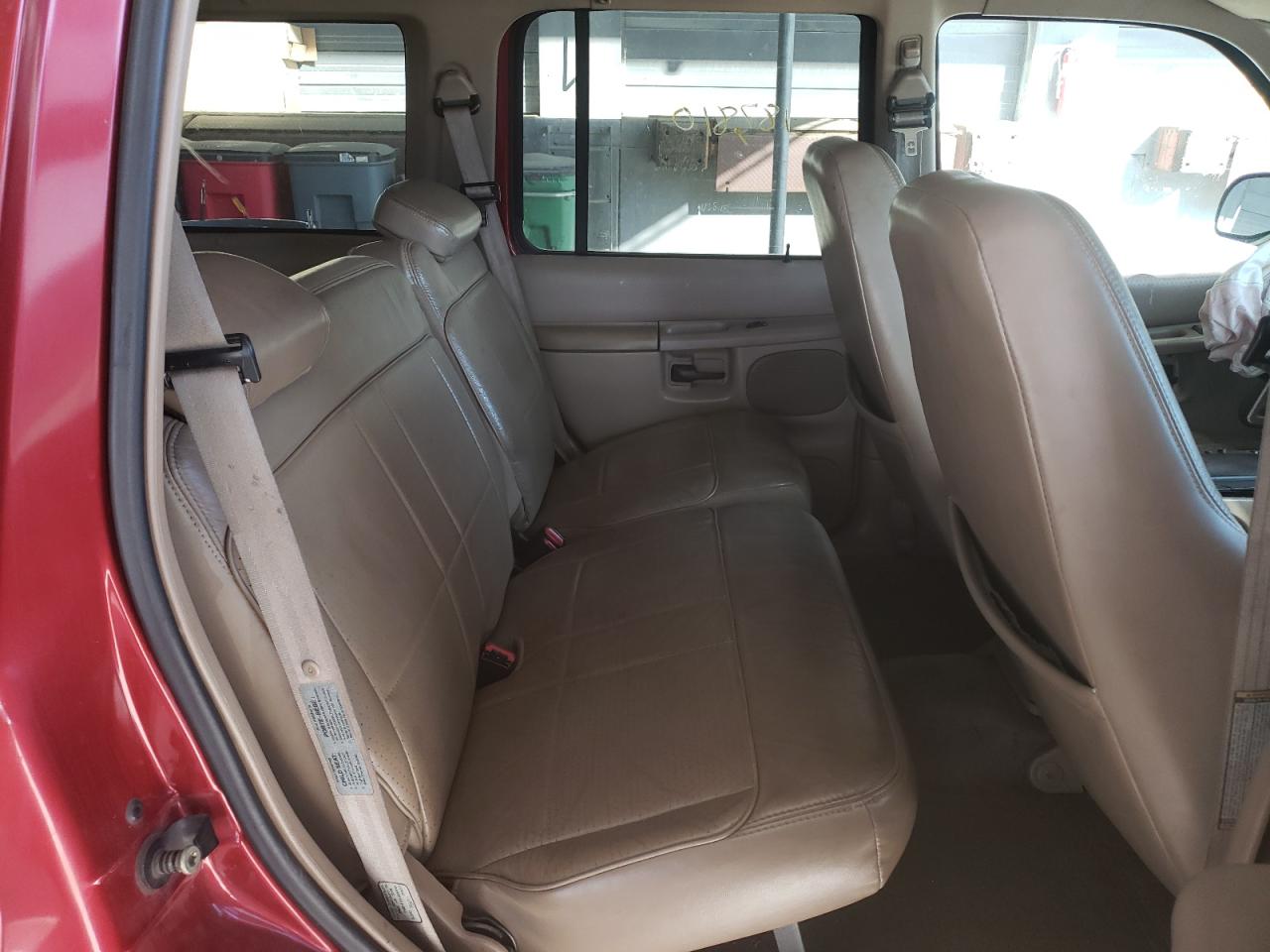Photo 6 from auction – 1998 FORD EXPLORER with VIN 1FMZU34E3WZA66366