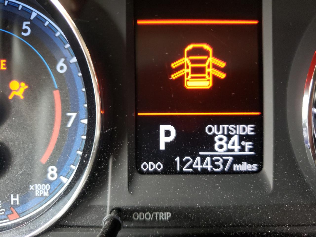 Photo 8 from auction – 2019 TOYOTA COROLLA L with VIN 2T1BURHE2KC205622