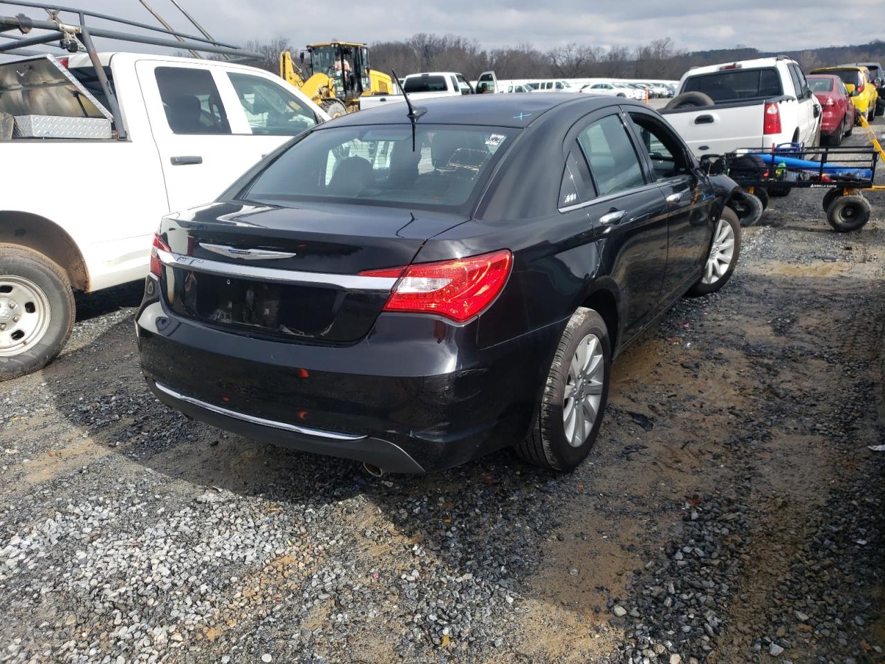 Photo 4 from auction – 2013 CHRYSLER 200 LIMITE with VIN 1C3CCBCG5DN507188