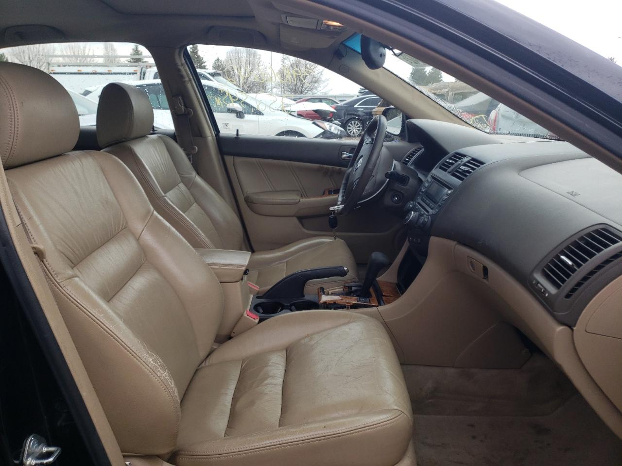 Photo 5 from auction – 2004 HONDA ACCORD EX with VIN 1HGCM66554A032192