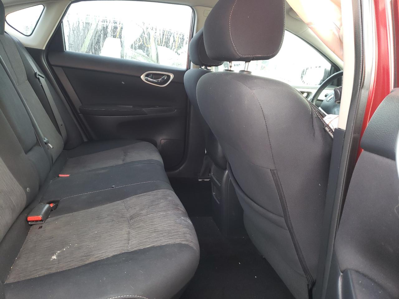 Photo 6 from auction – 2015 NISSAN SENTRA S with VIN 3N1AB7AP2FL658372