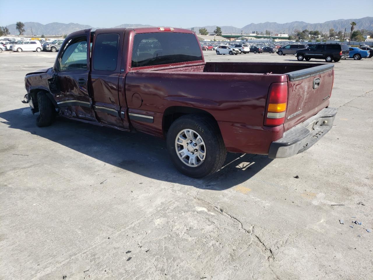 Photo 3 from auction – 2002 CHEVROLET SILVERADO with VIN 2GCEC19V521273735
