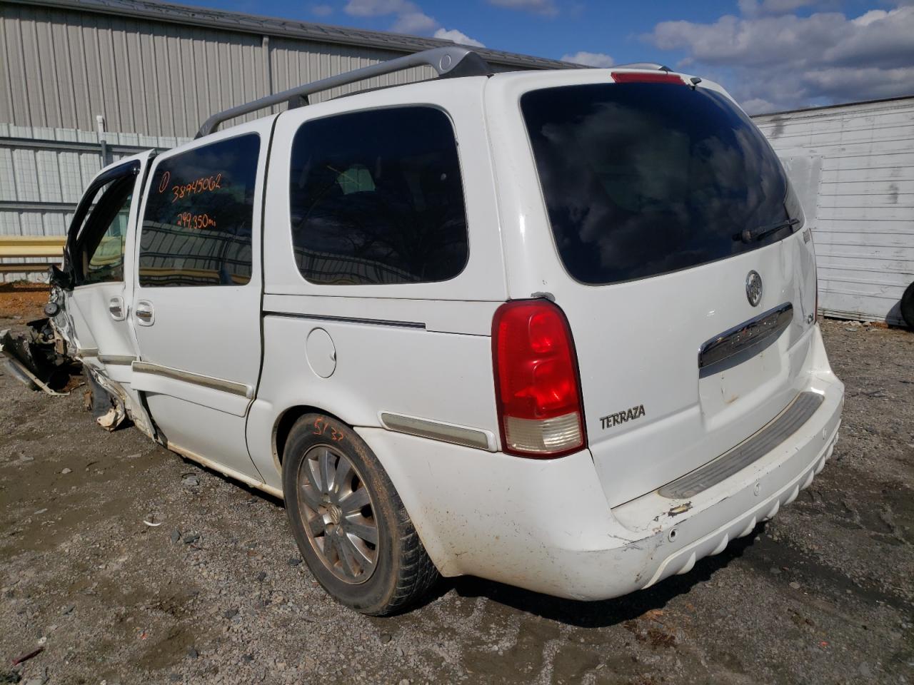 Photo 3 from auction – 2005 BUICK TERRAZA CX with VIN 5GADV33L75D232753