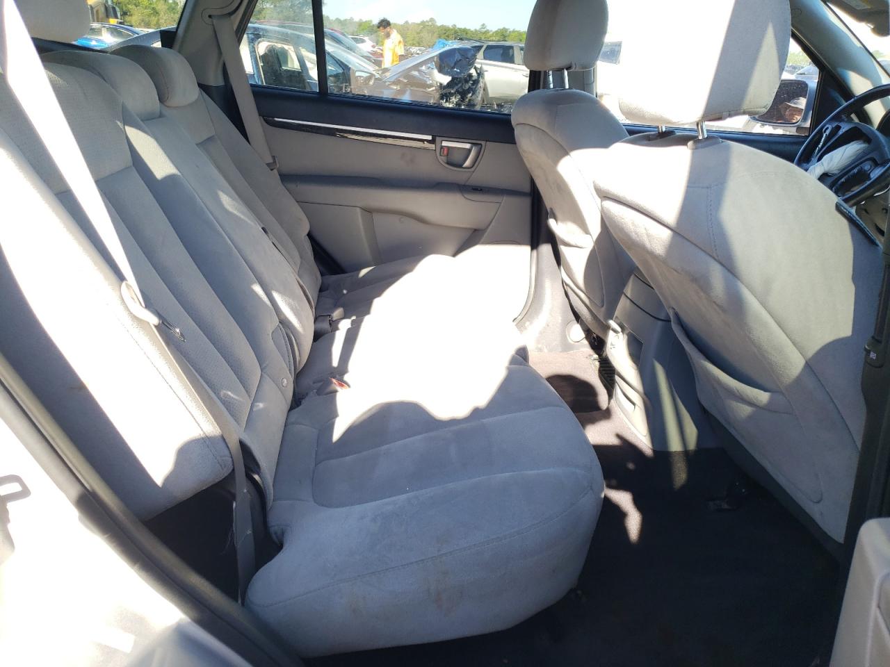 Photo 6 from auction – 2008 HYUNDAI SANTA FE G with VIN 5NMSG13D48H209682