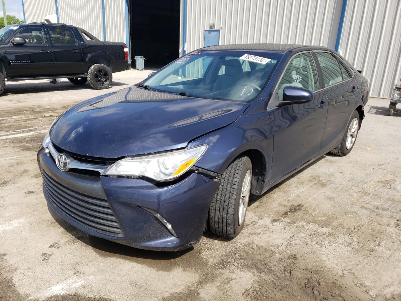 Photo 2 from auction – 2017 TOYOTA CAMRY LE with VIN 4T1BF1FK6HU708582