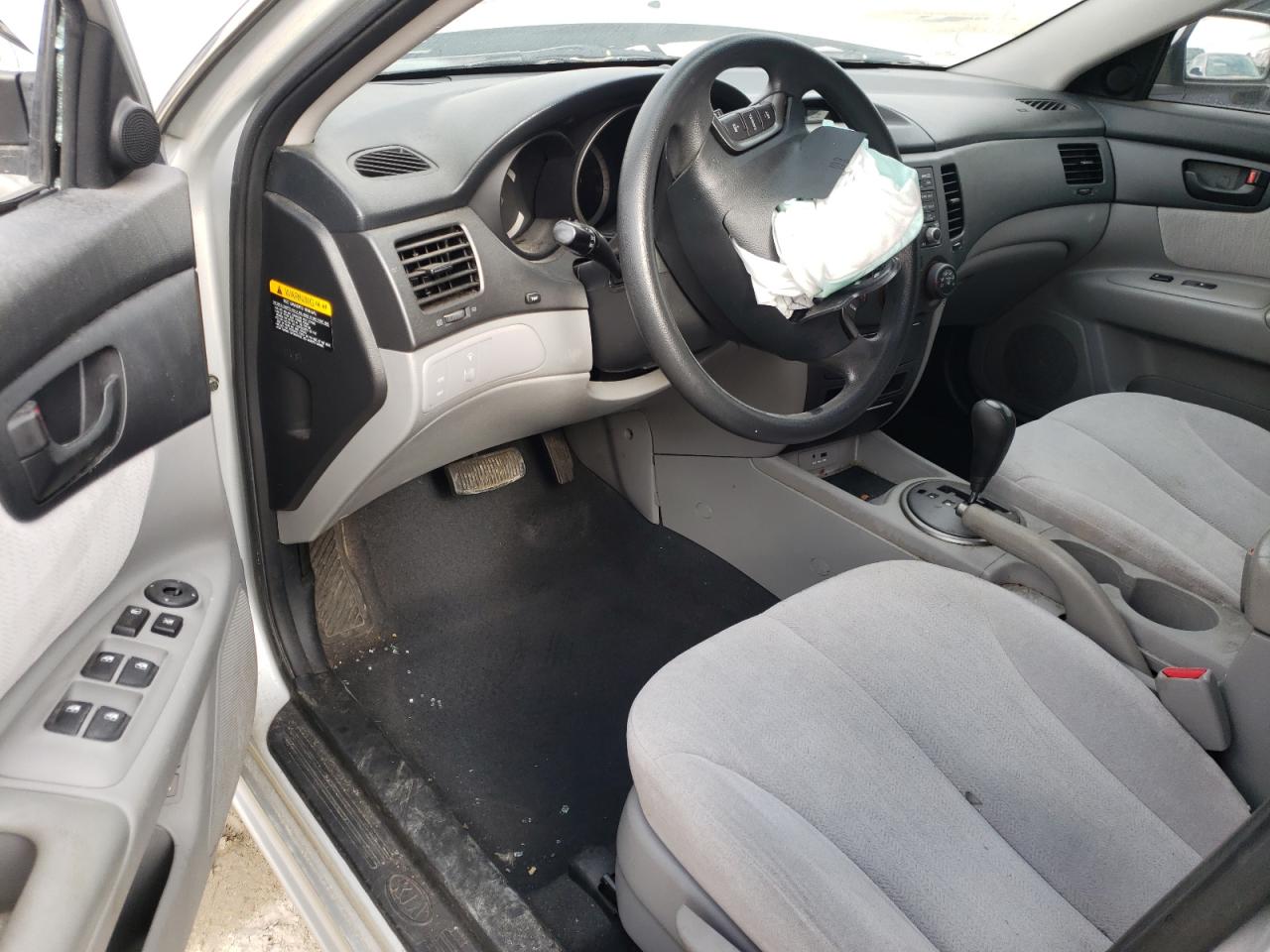 Photo 9 from auction – 2010 KIA OPTIMA LX with VIN KNAGG4A87A5375553