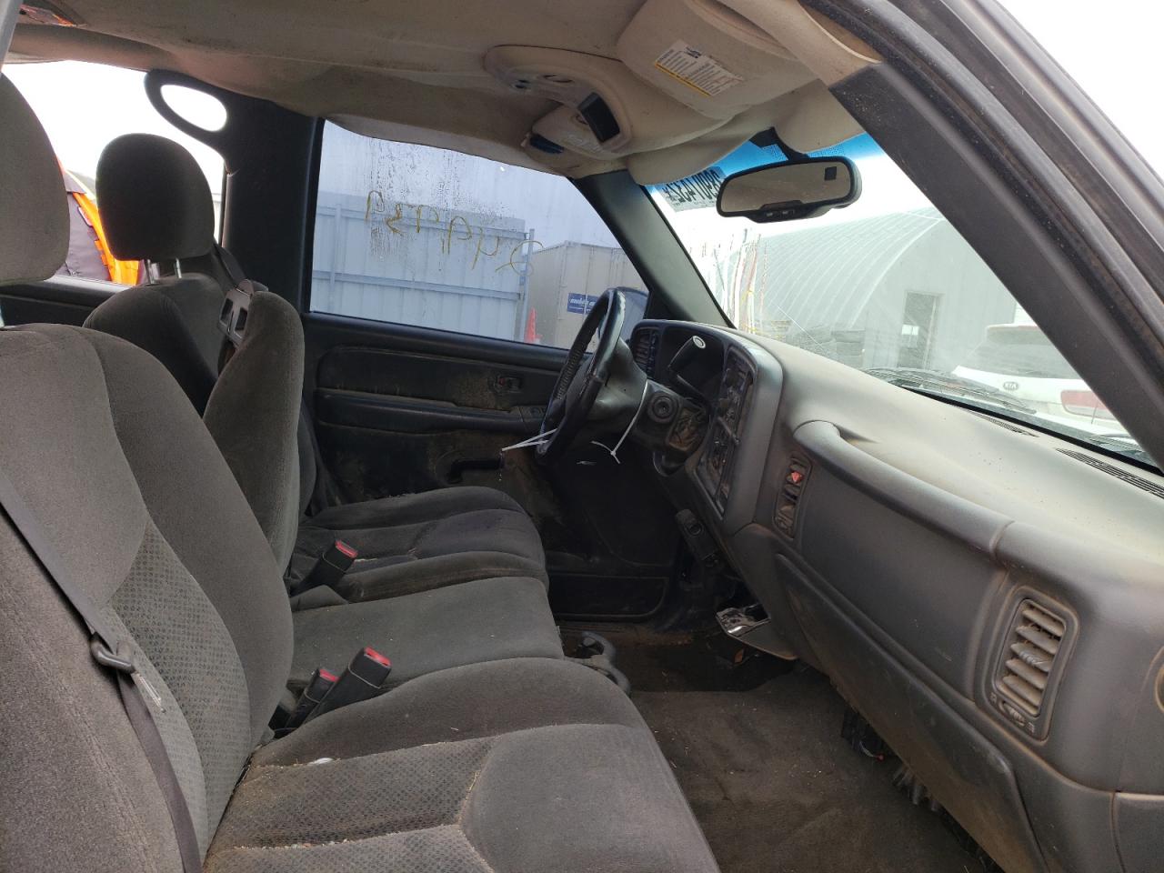 Photo 5 from auction – 2005 CHEVROLET SILVERADO with VIN 2GCEK13T651272043
