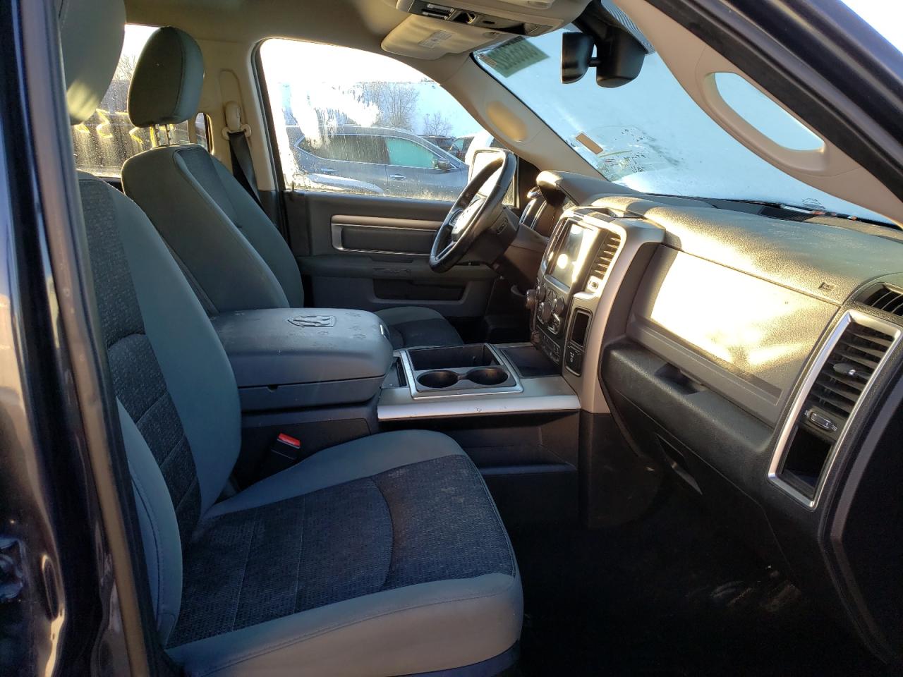 Photo 5 from auction – 2014 RAM 1500 SLT with VIN 1C6RR7LT8ES163932
