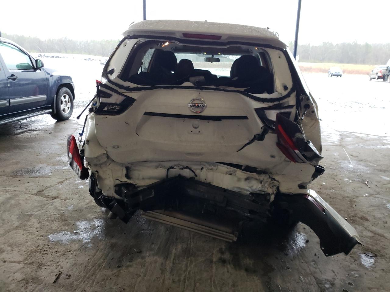Photo 9 from auction – 2017 NISSAN ROGUE S with VIN 5N1AT2MT3HC771568