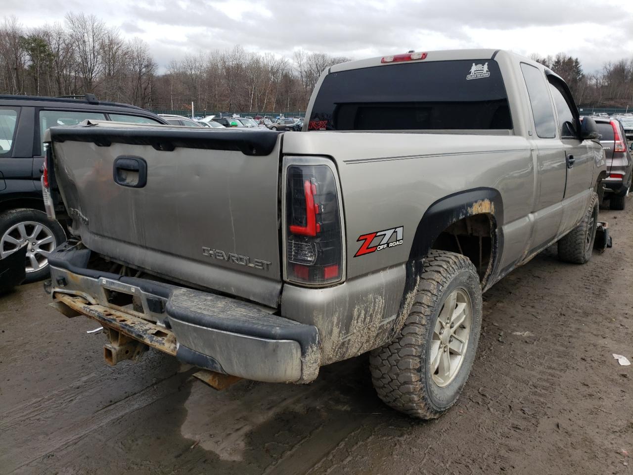 Photo 4 from auction – 2003 CHEVROLET 1500 with VIN 1GCEK19T83E163134