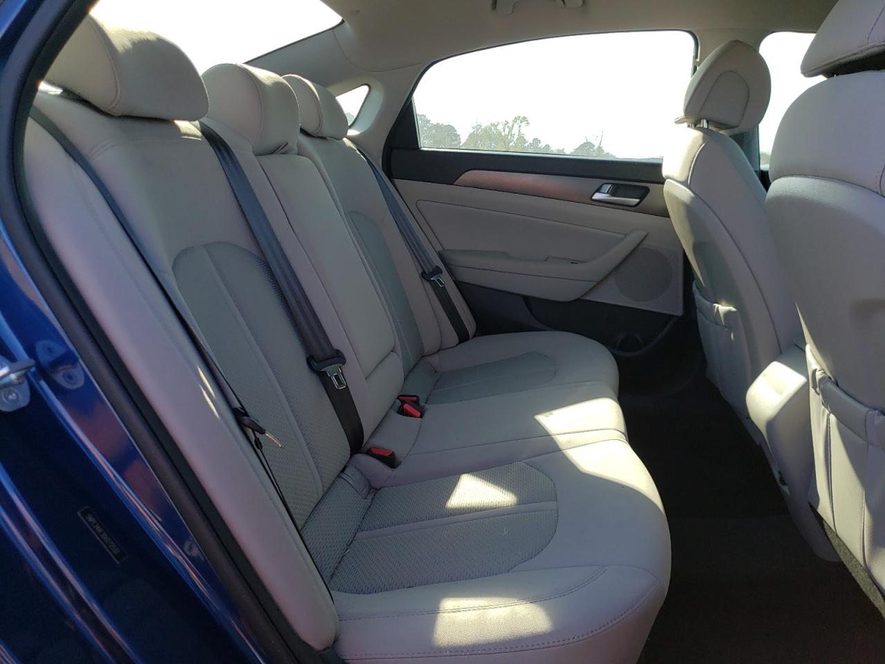 Photo 6 from auction – 2016 HYUNDAI SONATA SPO with VIN 5NPE34AF3GH272532