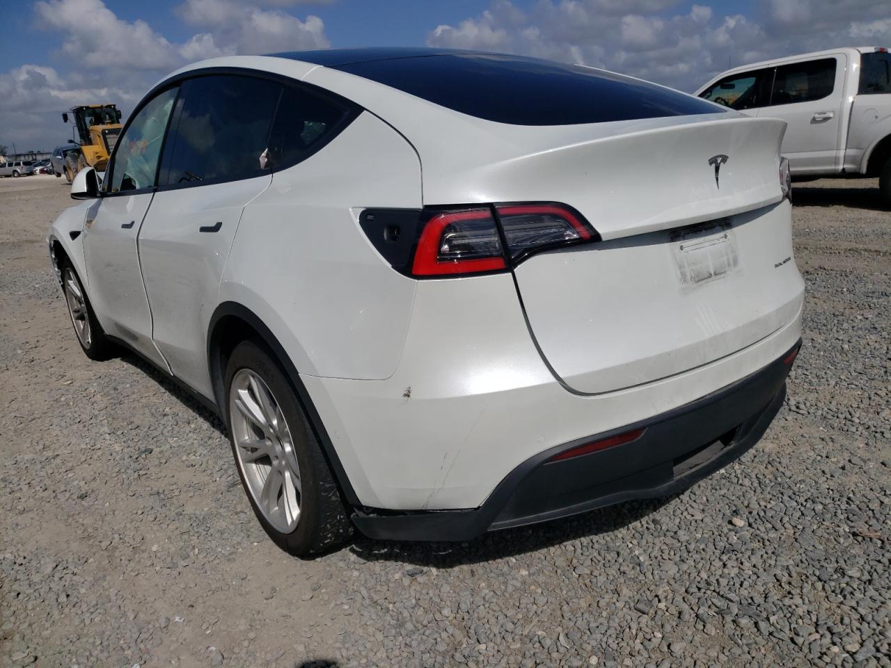 Photo 3 from auction – 2021 TESLA MODEL Y with VIN 5YJYGDEE6MF078395