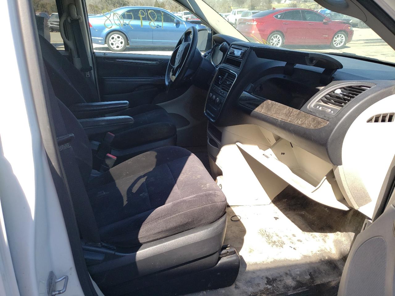 Photo 5 from auction – 2011 DODGE GRAND CARA with VIN 2D4RN1AG1BR683333
