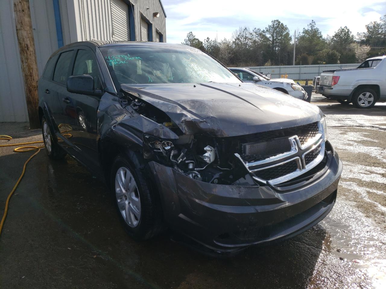 DODGE JOURNEY SE 2015 with VIN 3C4PDCAB3FT535694 - Photo from auction
