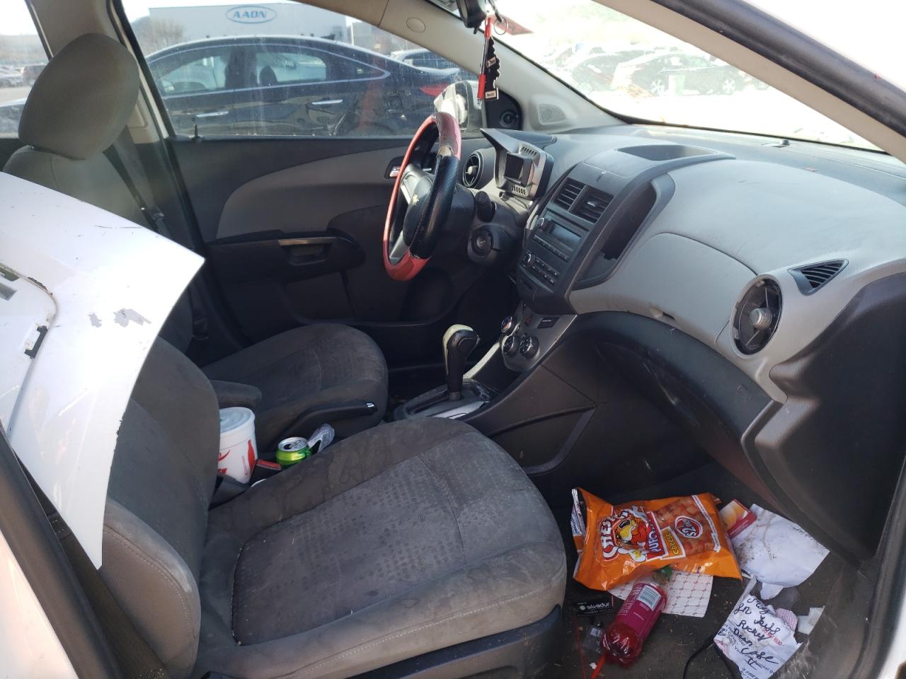Photo 5 from auction – 2013 CHEVROLET SONIC LS with VIN 1G1JA6SH9D4212720