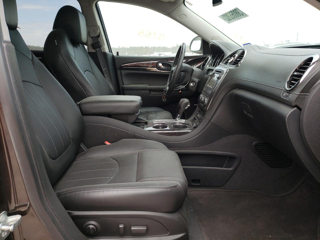 Photo 5 from auction – 2017 BUICK ENCLAVE with VIN 5GAKRCKD4HJ329212
