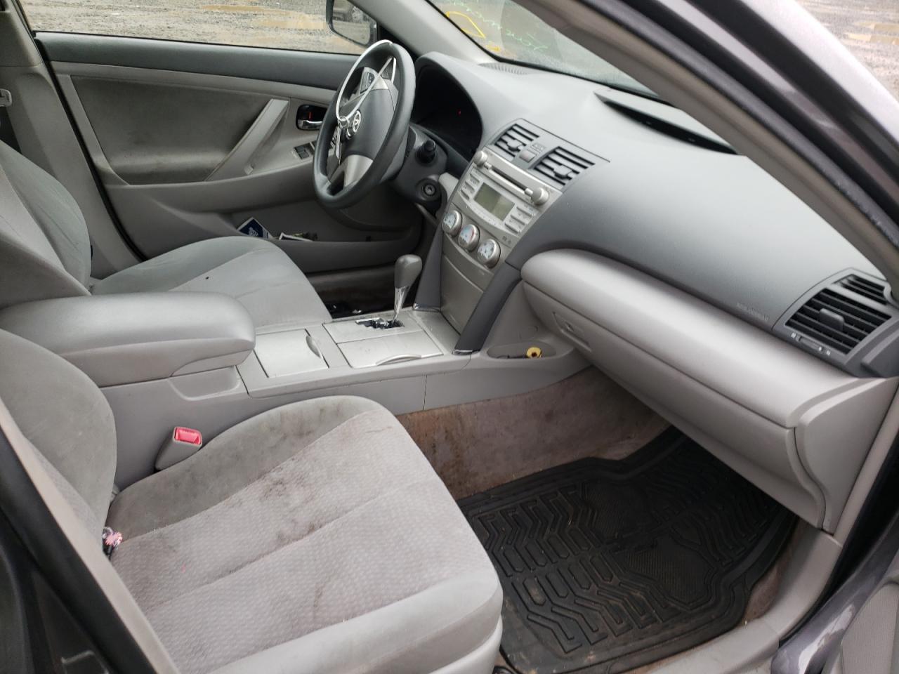 Photo 5 from auction – 2010 TOYOTA CAMRY BASE with VIN JTNBF3EK3A3001545