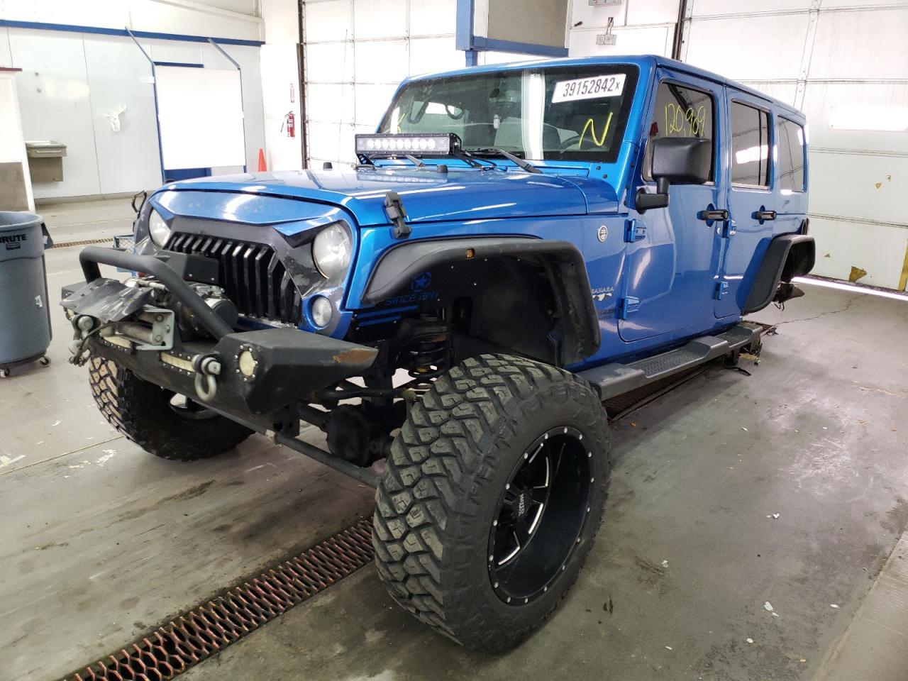 Photo 2 from auction – 2016 JEEP WRANGLER U with VIN 1C4BJWEG8GL240971