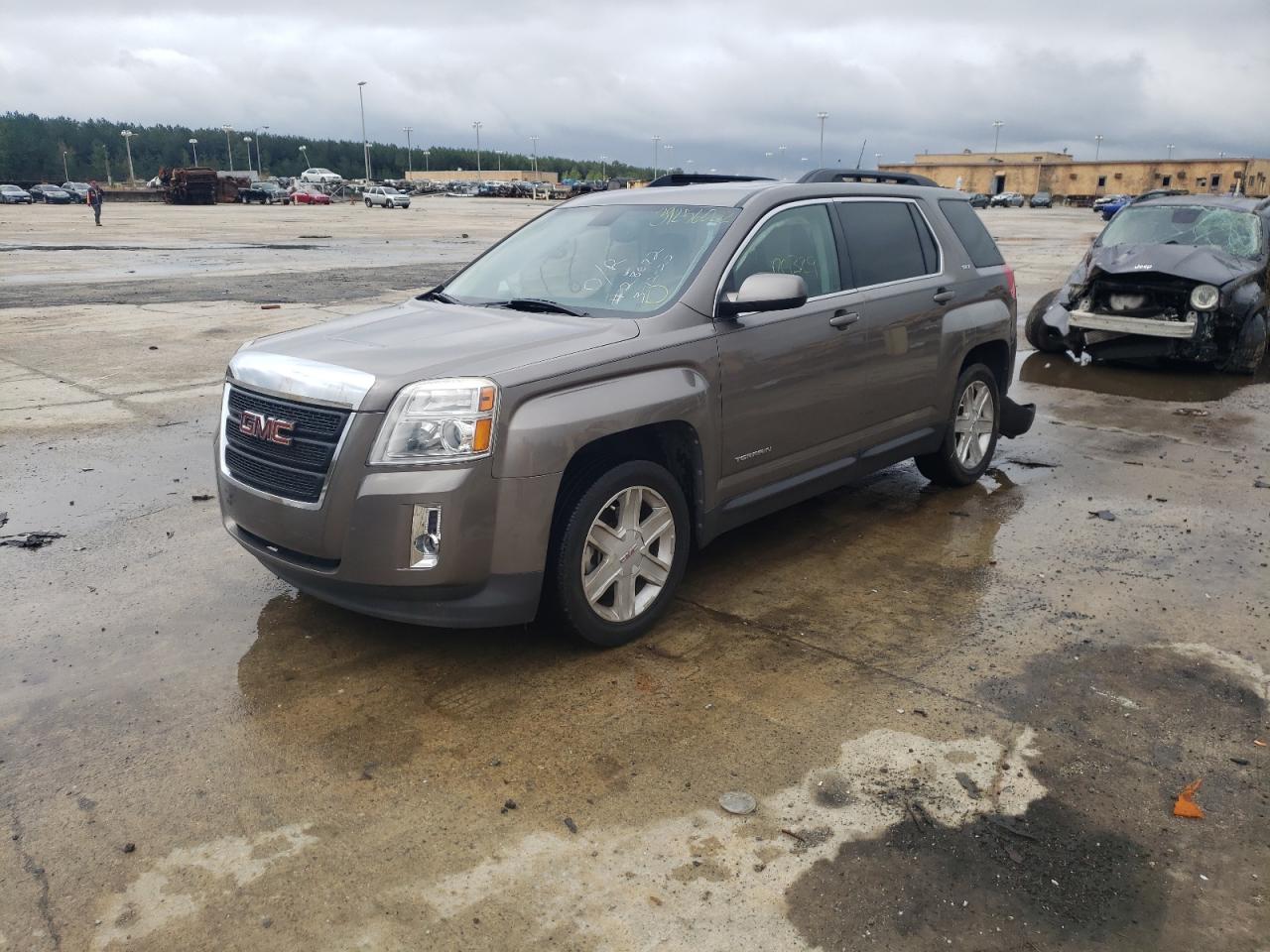 Photo 2 from auction – 2011 GMC TERRAIN SL with VIN 2CTFLUE58B6241462