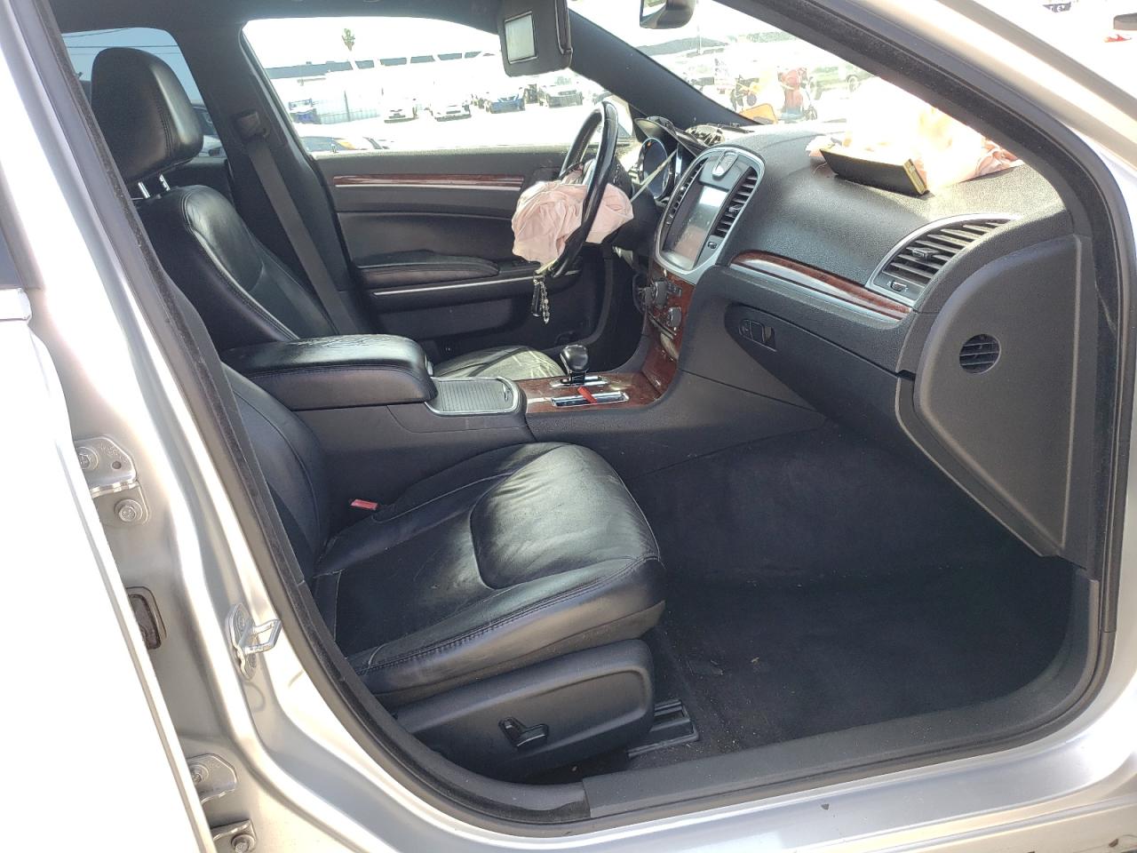 Photo 5 from auction – 2012 CHRYSLER 300 LIMITE with VIN 2C3CCACG9CH221426