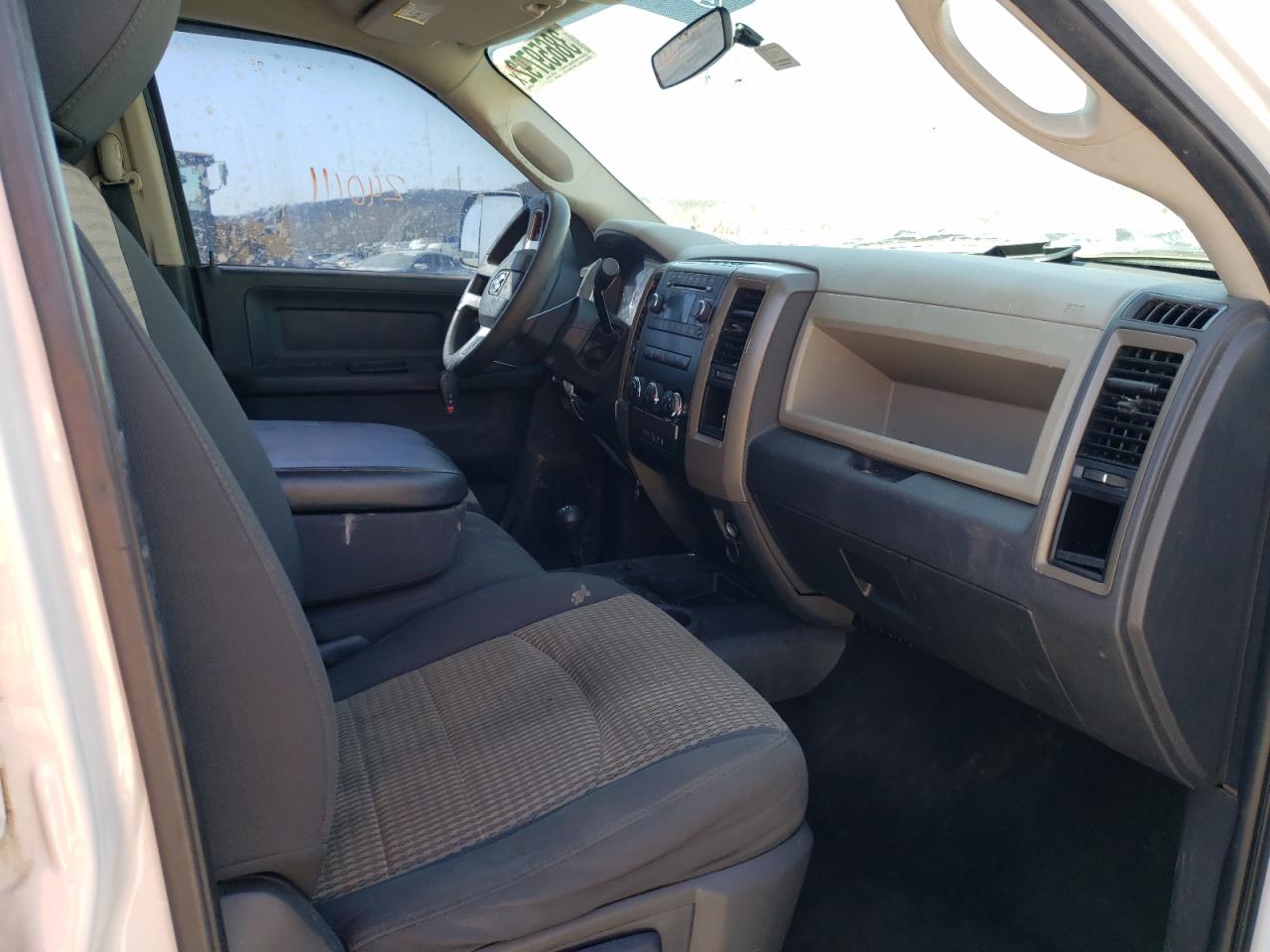 Photo 5 from auction – 2011 DODGE RAM 2500 with VIN 3D7UT2CLXBG625973