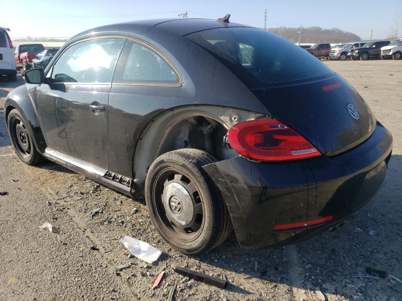 Photo 3 from auction – 2014 VOLKSWAGEN BEETLE with VIN 3VWJP7AT9EM601166