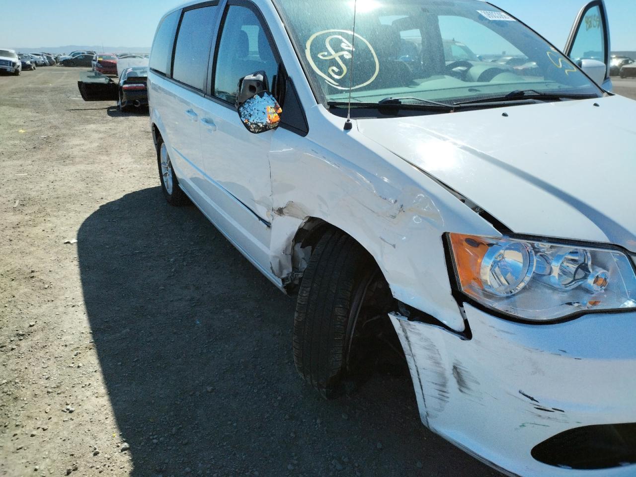 Photo 16 from auction – 2015 DODGE GRAND CARA with VIN 2C4RDGCG1FR652878