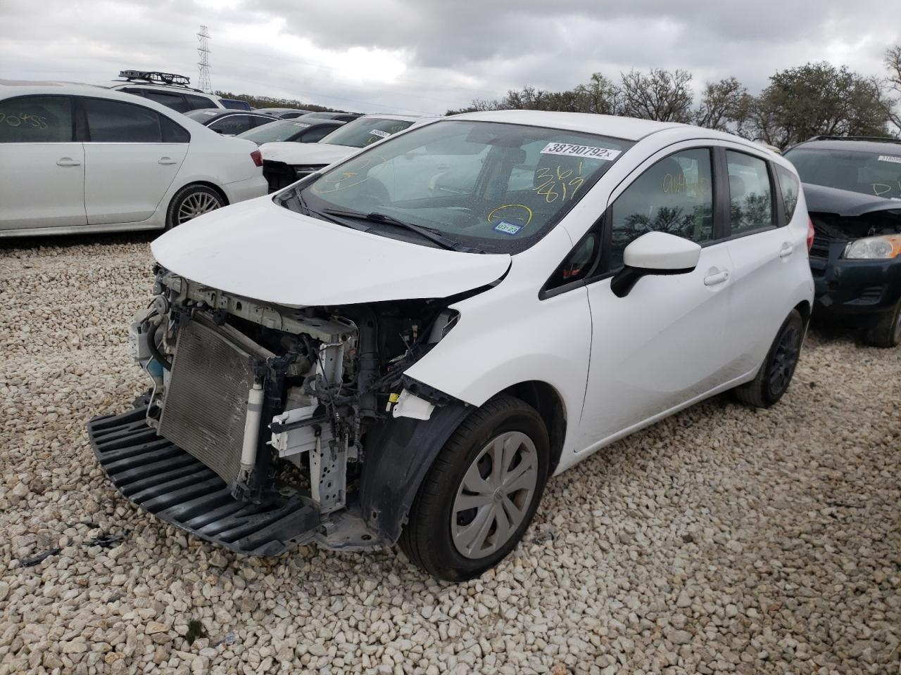 Photo 2 from auction – 2017 NISSAN VERSA NOTE with VIN 3N1CE2CP8HL361819