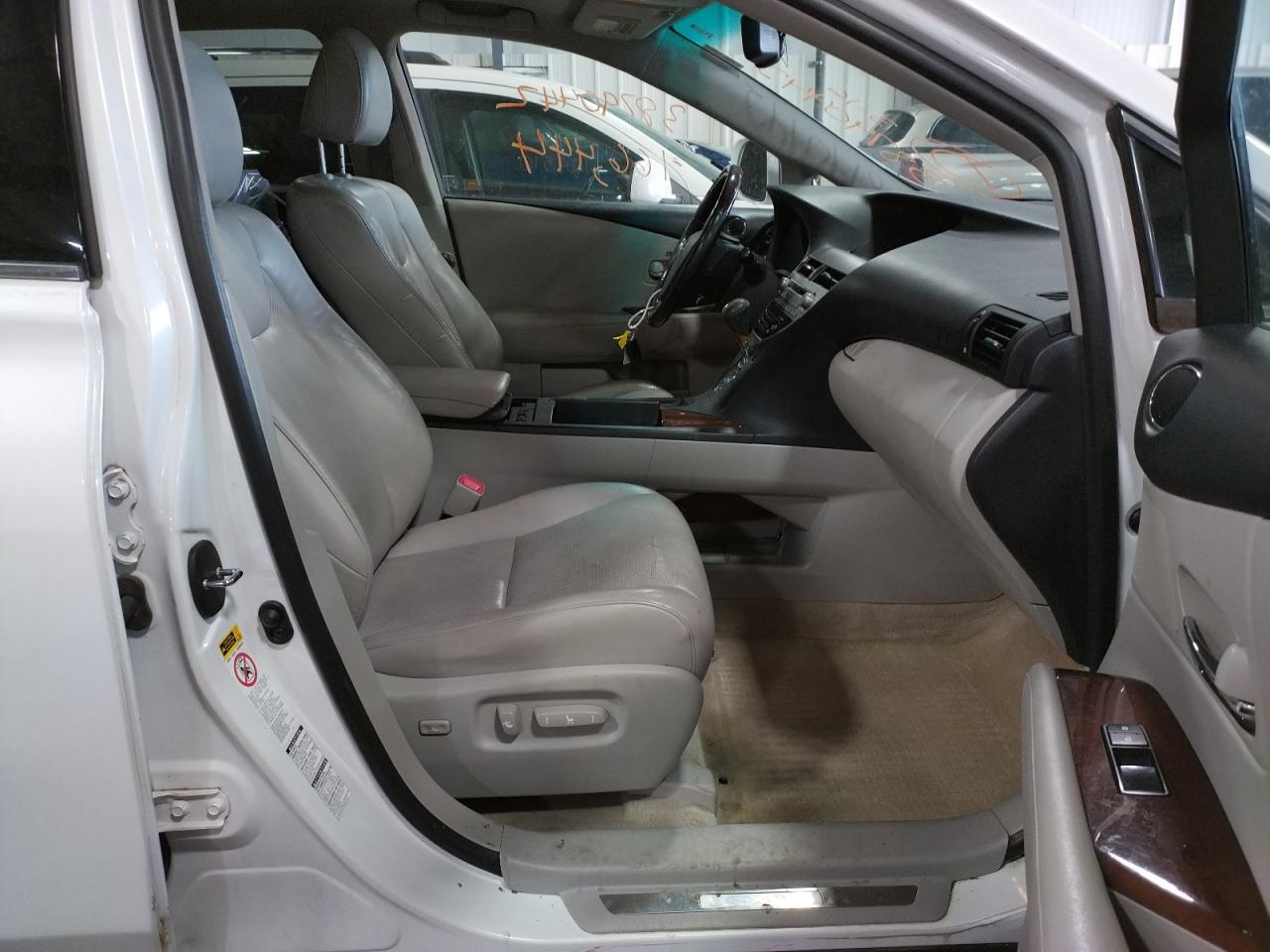 Photo 5 from auction – 2011 LEXUS RX 350 with VIN JTJBK1BAXB2015186