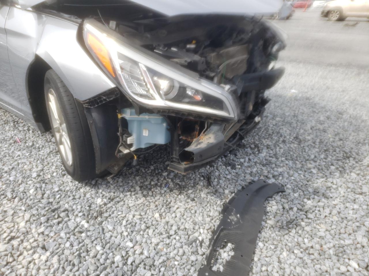 Photo 9 from auction – 2015 HYUNDAI SONATA SE with VIN 5NPE24AF4FH172070