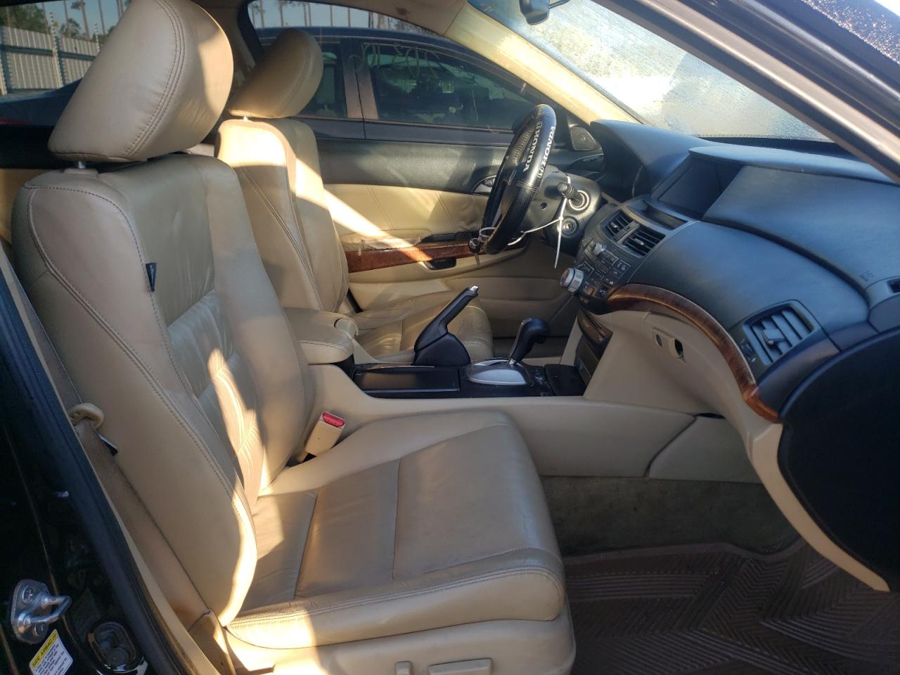 Photo 5 from auction – 2012 HONDA ACCORD EXL with VIN 1HGCP2F8XCA078772