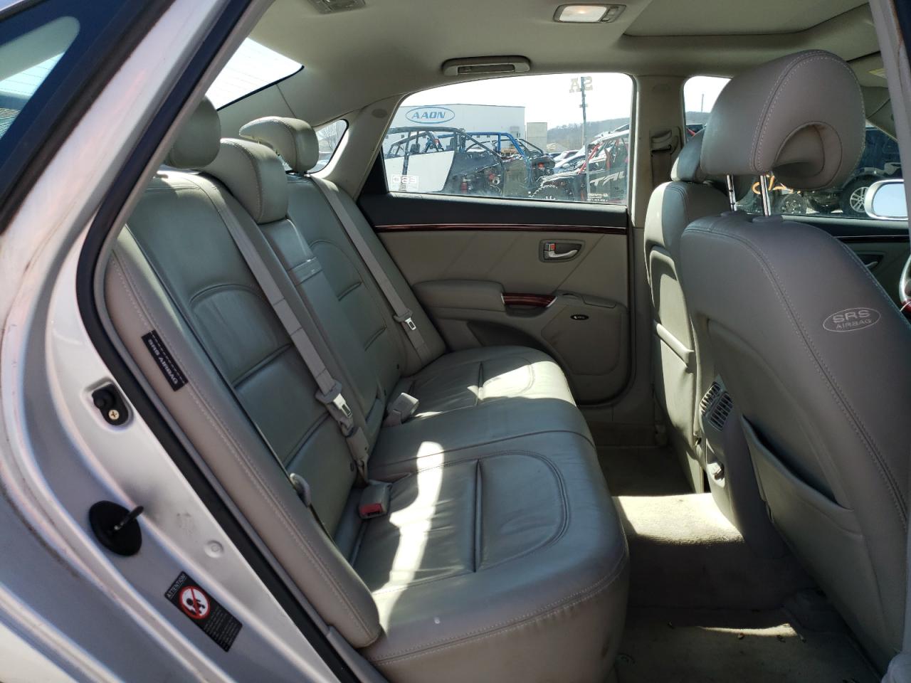 Photo 6 from auction – 2007 HYUNDAI AZERA SE with VIN KMHFC46F27A141401