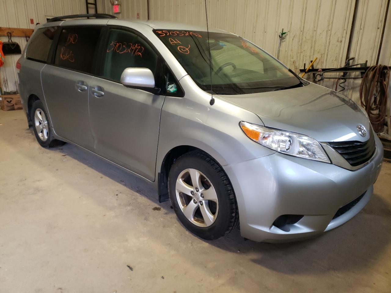 TOYOTA SIENNA LE 2014 with VIN 5TDKK3DC6ES515808 - Photo from auction