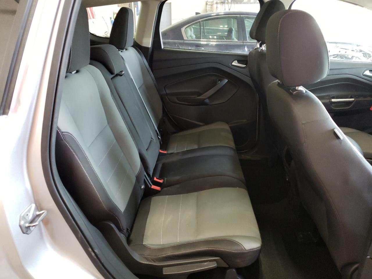 Photo 6 from auction – 2016 FORD ESCAPE SE with VIN 1FMCU9G9XGUA32334