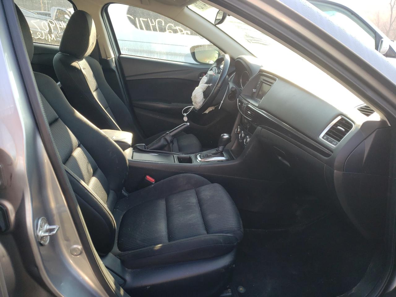 Photo 5 from auction – 2015 MAZDA 6 with VIN JM1GJ1U6XF1178176