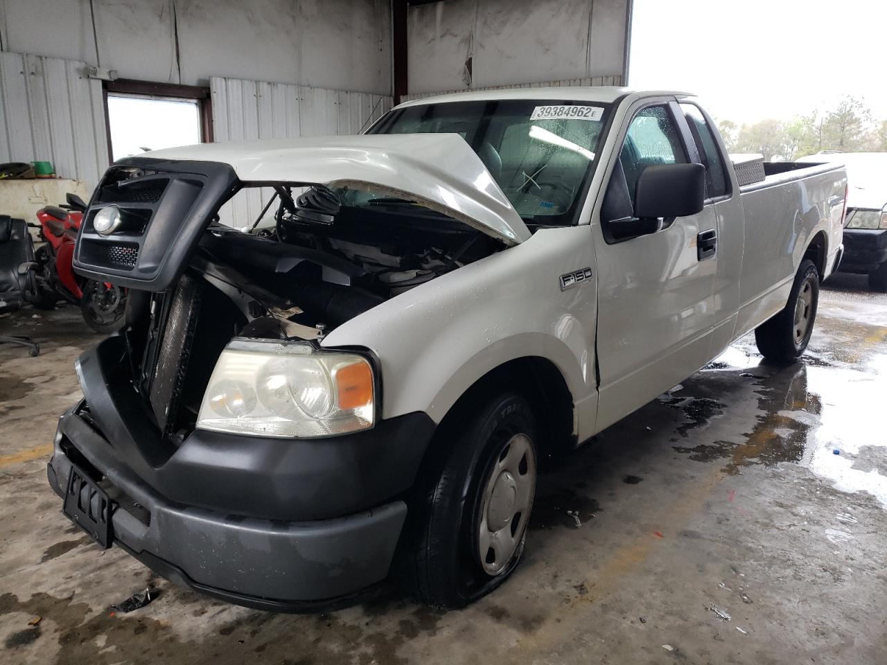 Photo 2 from auction – 2006 FORD F150 with VIN 1FTRF12256NB66424