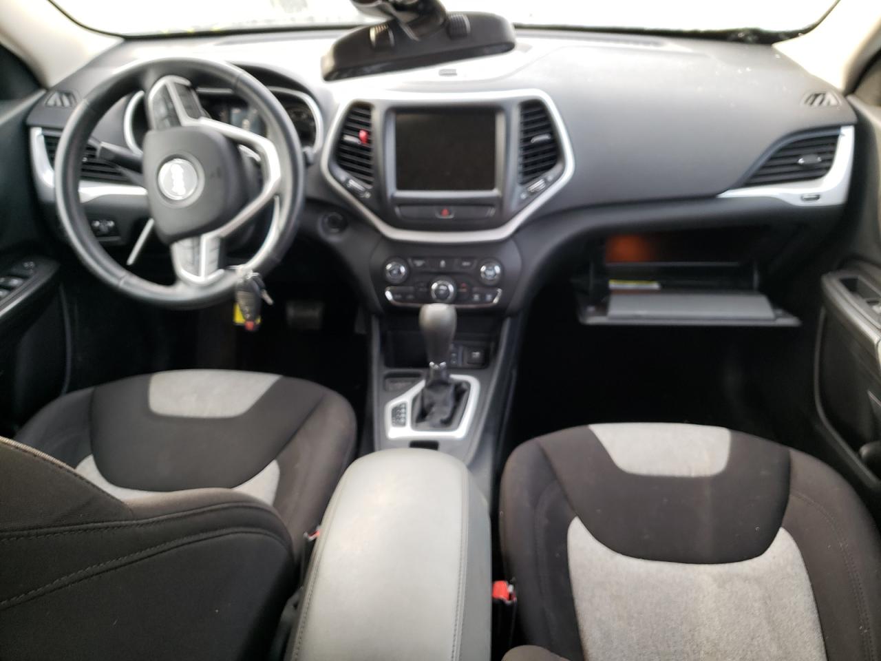 Photo 9 from auction – 2014 JEEP CHEROKEE L with VIN 1C4PJLCB9EW319783