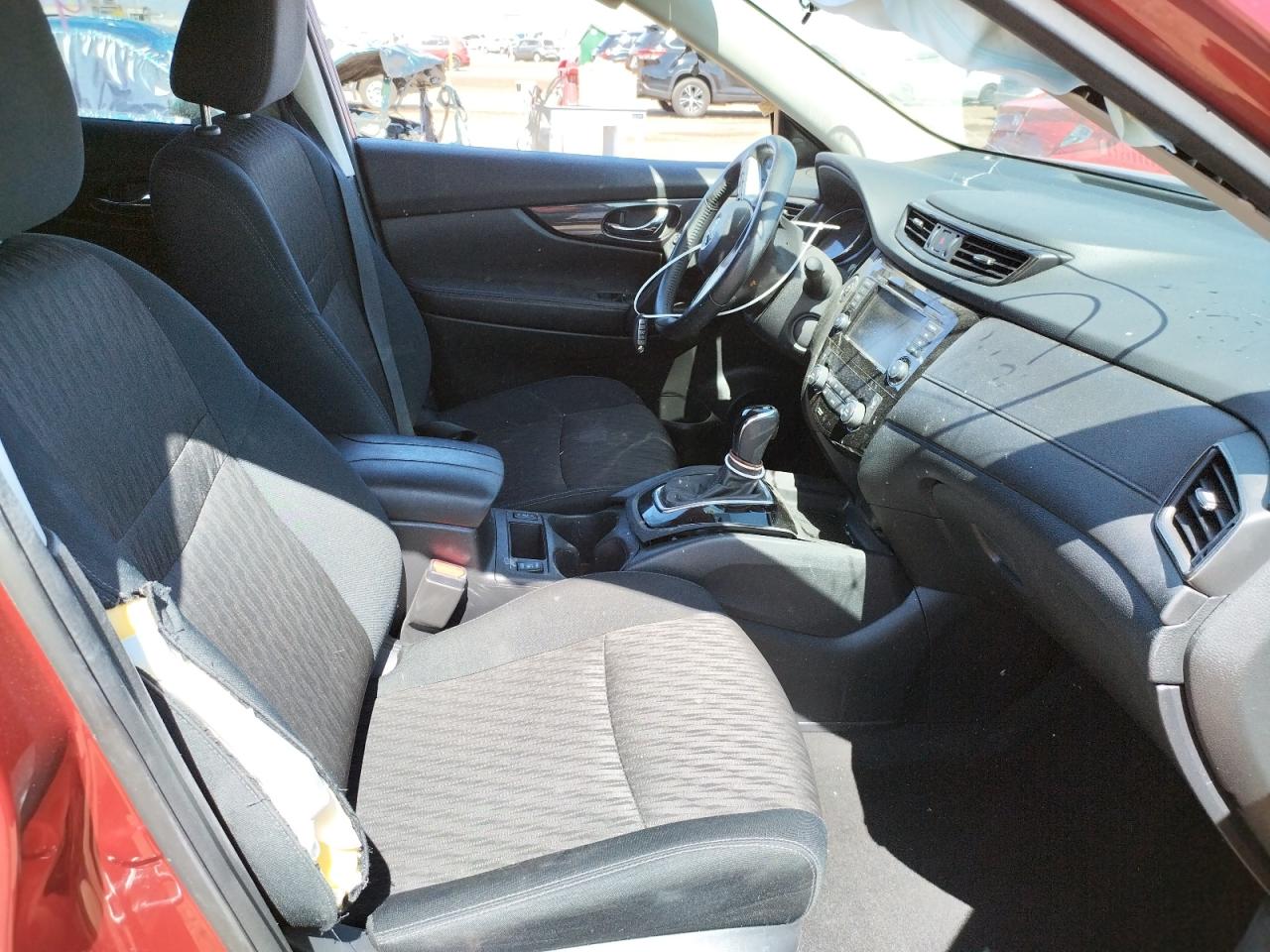 Photo 5 from auction – 2018 NISSAN ROGUE S with VIN 5N1AT2MT0JC765247
