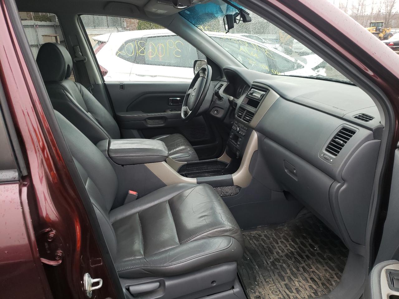 Photo 5 from auction – 2007 HONDA PILOT EXL with VIN 2HKYF18567H513578