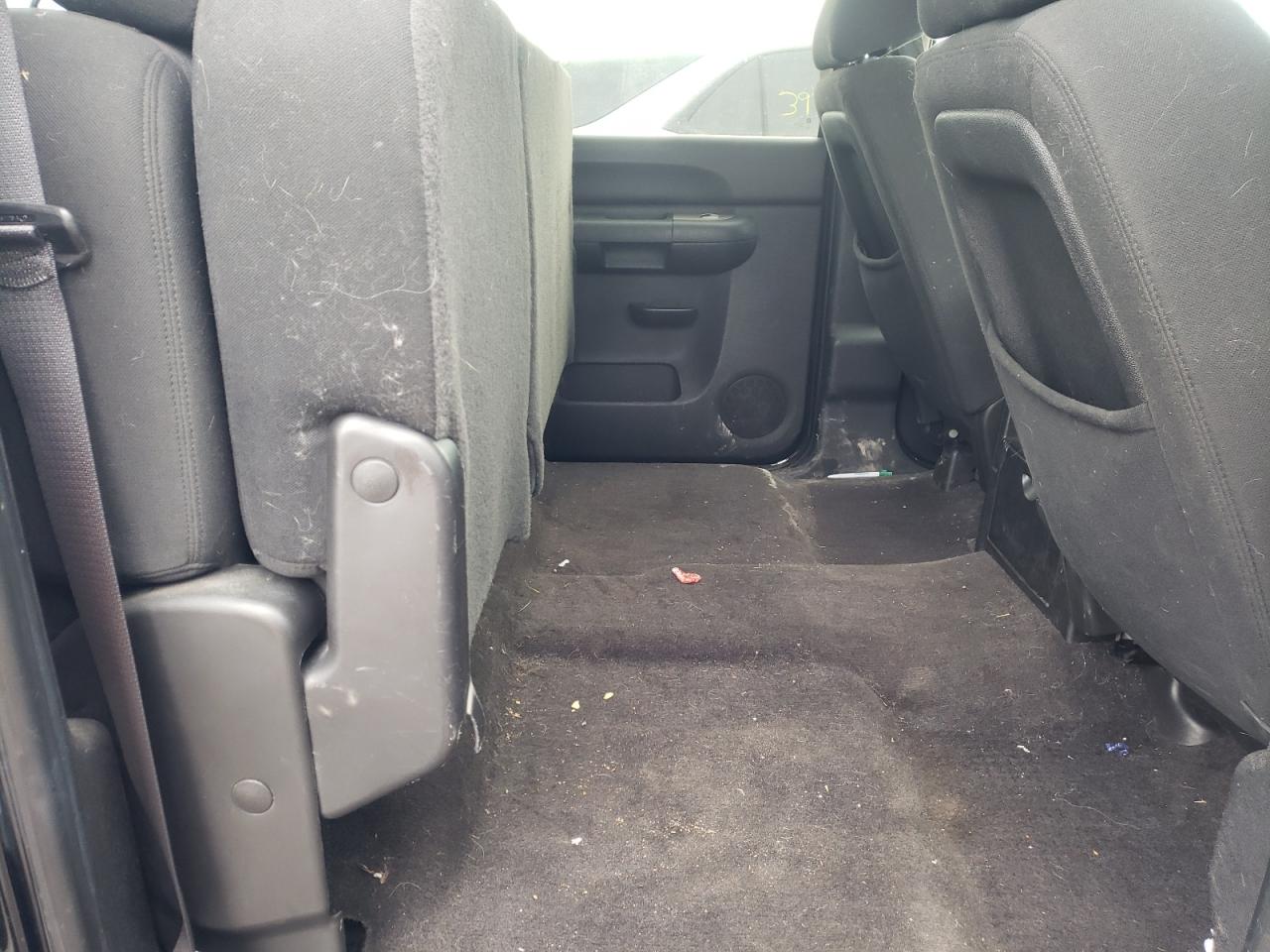Photo 6 from auction – 2011 CHEVROLET 1500 with VIN 3GCPKSE33BG270331