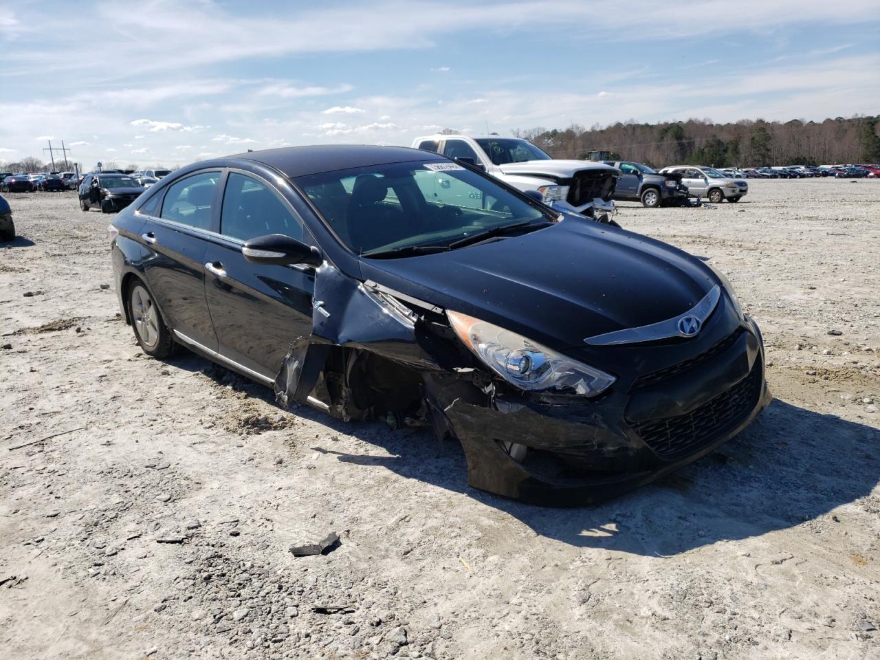 HYUNDAI SONATA HYB 2011 with VIN KMHEC4A42BA007210 - Photo from auction