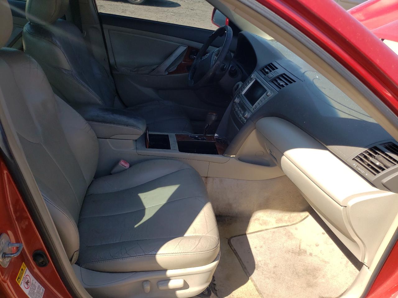 Photo 5 from auction – 2011 TOYOTA CAMRY SE with VIN 4T1BK3EK5BU118129