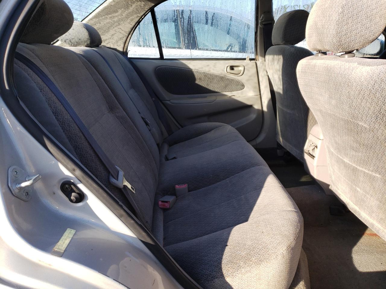 Photo 6 from auction – 2002 TOYOTA COROLLA CE with VIN 2T1BR12E12C572829