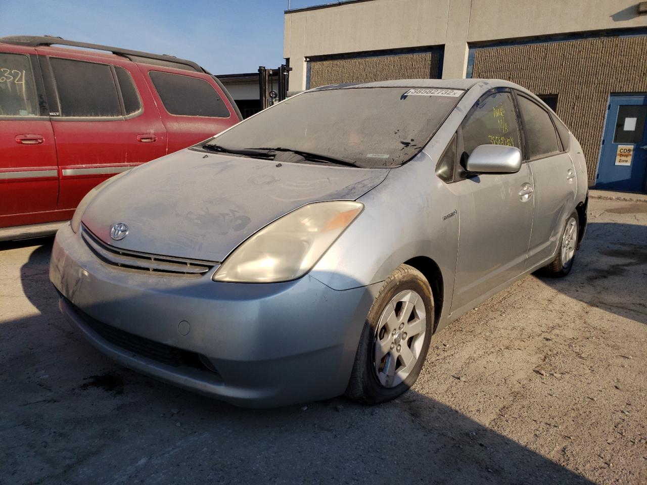 Photo 2 from auction – 2004 TOYOTA PRIUS with VIN JTDKB20U140026856