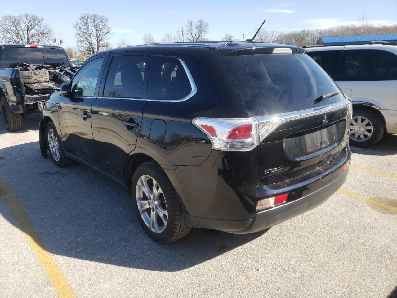 Photo 3 from auction – 2014 MITSUBISHI OUTLANDER with VIN JA4JZ4AX2EZ002830