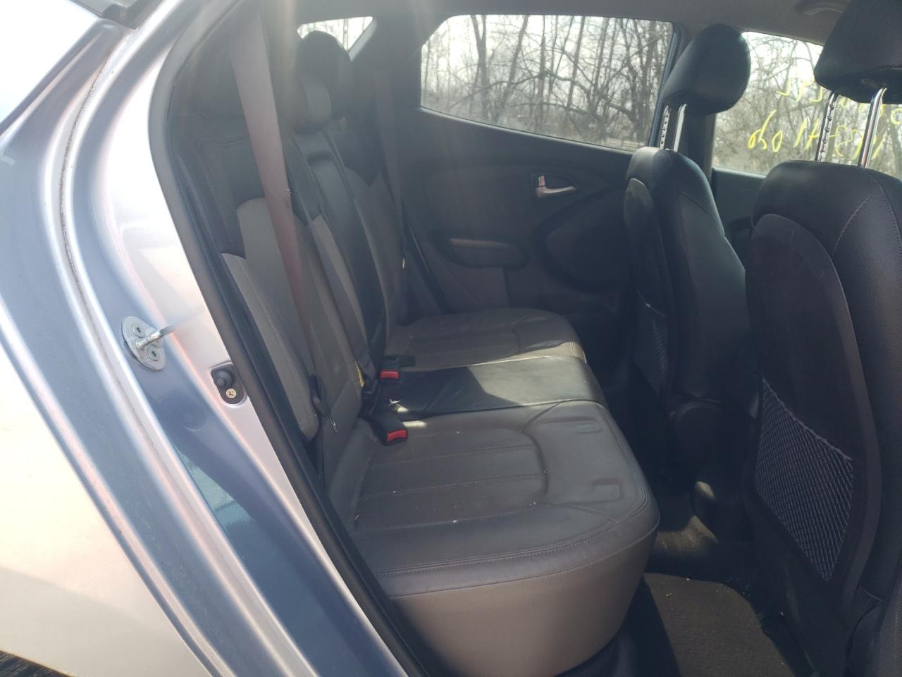 Photo 6 from auction – 2012 HYUNDAI TUCSON GLS with VIN KM8JU3AC4CU485433