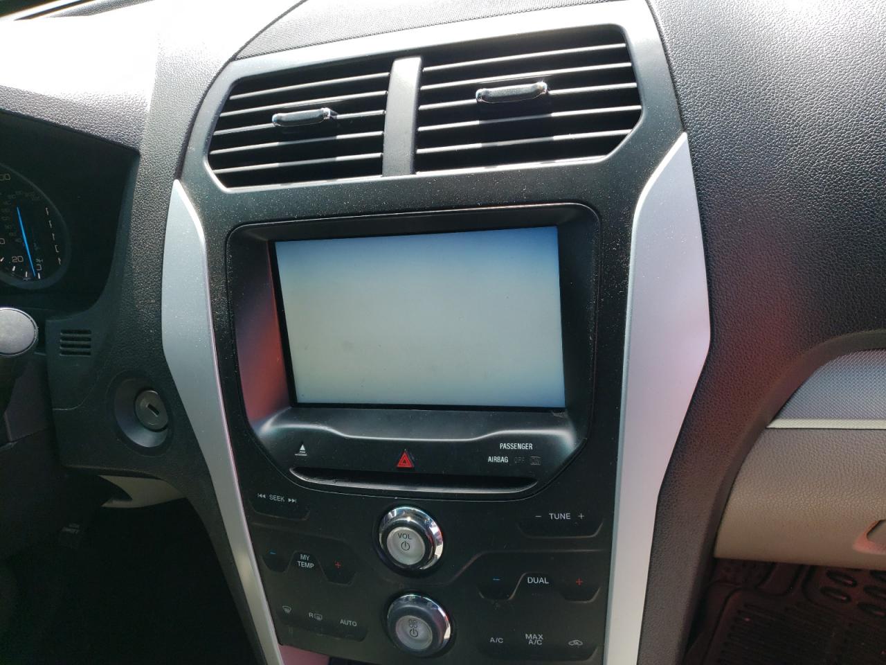 Photo 9 from auction – 2014 FORD EXPLORER X with VIN 1FM5K8D85EGB90211