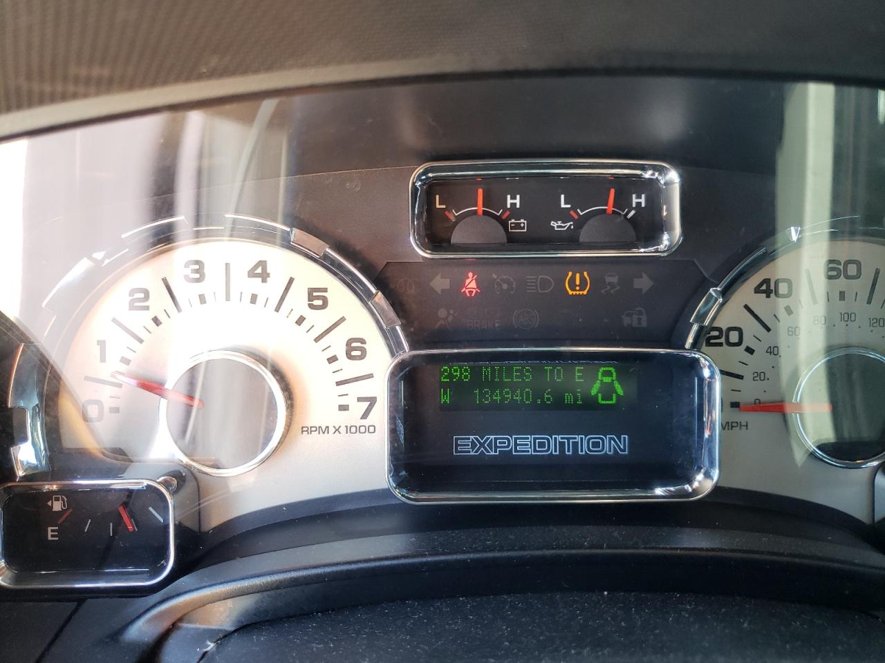 Photo 8 from auction – 2011 FORD EXPEDITION with VIN 1FMJK1K58BEF17304