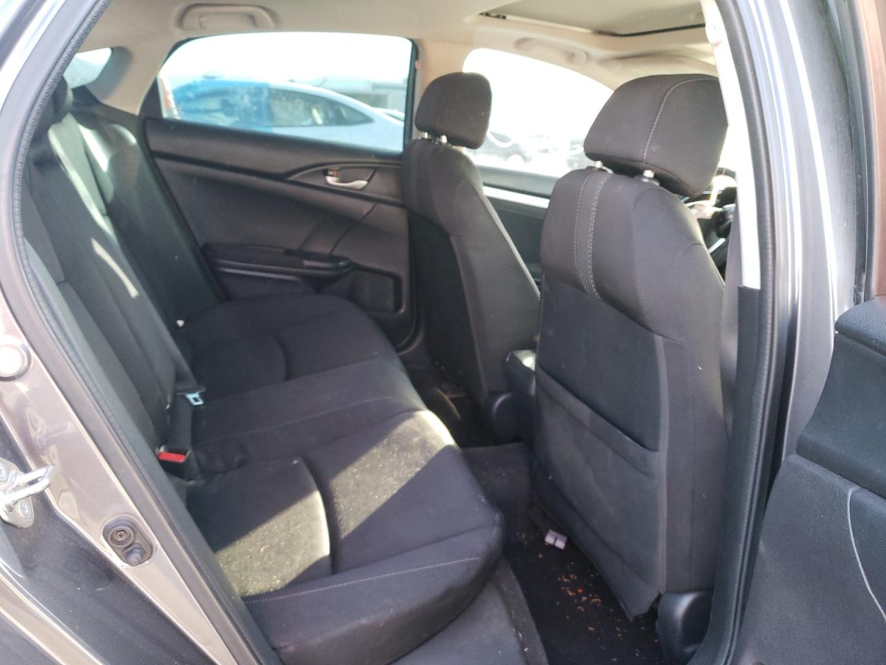 Photo 6 from auction – 2017 HONDA CIVIC EX with VIN 2HGFC1F33HH643962