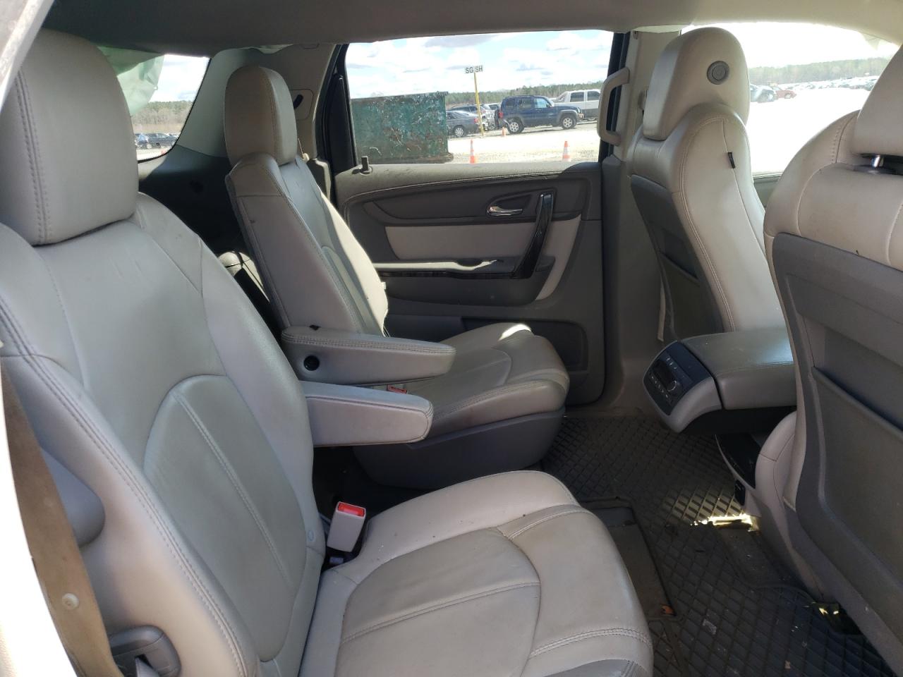 Photo 6 from auction – 2014 GMC ACADIA SLT with VIN 1GKKRRKD8EJ259358